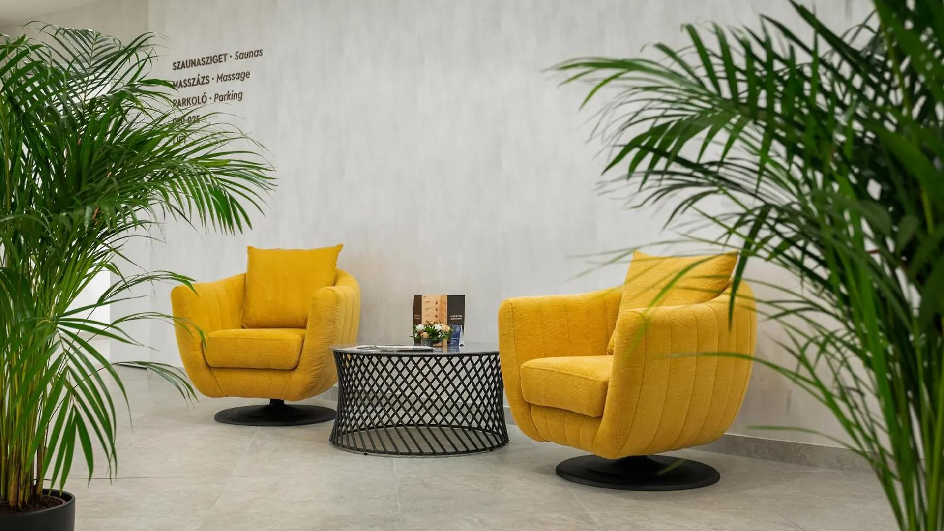 Hunguest Hotel Flora Έγκερ